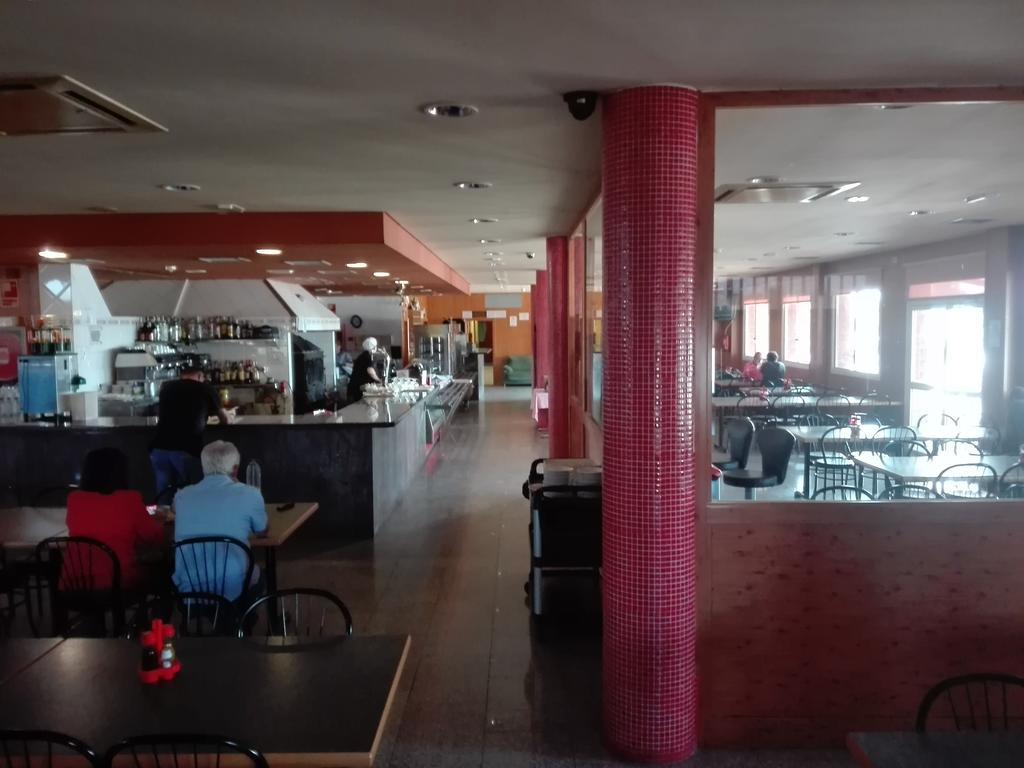 Hotel Restaurant Casa Miquel Alcarraz Bagian luar foto